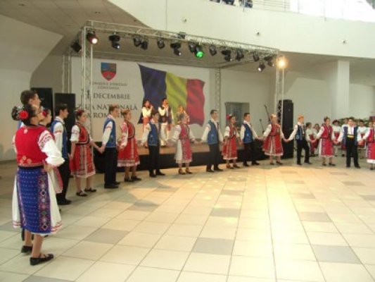 1 Decembrie, serbat la Pavilionul Expoziţional